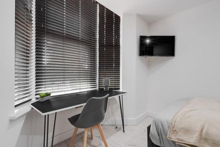 6 bedroom house to rent - Photo 3