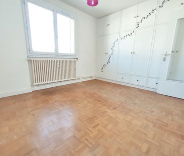 Appartement À Louer 4 Pièces , 82 M² - Photo 4