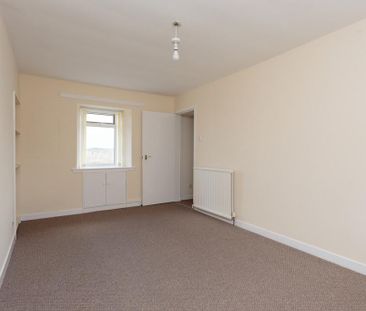 2 bedroom detached bungalow to rent - Photo 3