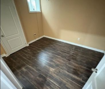 For Lease - 100 Enford Crescent Unit# Lower Portion, Brampton, Ontario - Photo 2