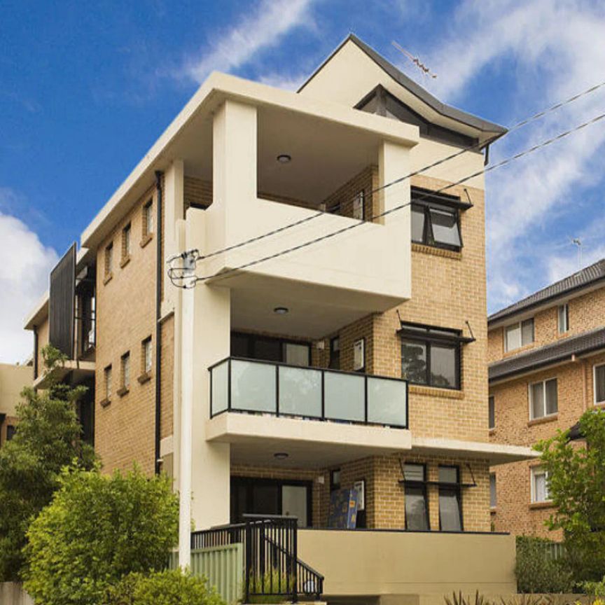 Unit 4/19 Gordon Street, Hurstville. - Photo 1