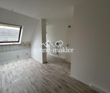 Helle und großzügige 2.5 Zimmerwohnung in zentraler Lage - Photo 2