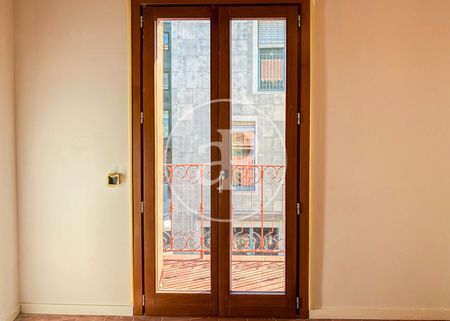 Piso de alquiler en Carrer de Robert Graves, El Terreno - Photo 5