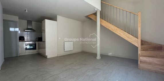 NIMES - FONTAINE, - Photo 2