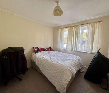 Waltham Close, Fareham, PO16 - Photo 5