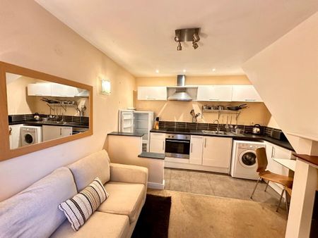 1 bedroom ground floor maisonette to rent - Photo 4
