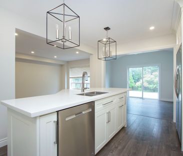 For Lease - 1263 Gyatt Crescent, Oshawa, Ontario - Photo 5