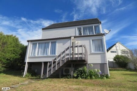 2 Jarvie Grove, Churton Park - Photo 5