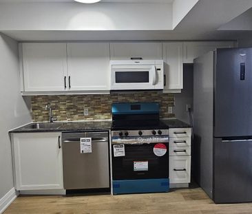 For Lease - 30 Meadowglen Place Unit# 306, Toronto, Ontario - Photo 4