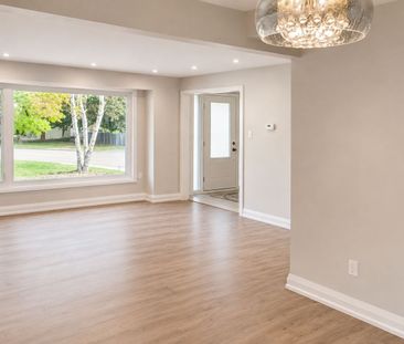 For Lease - 77 Beswick Drive, Newmarket, Ontario - Photo 4