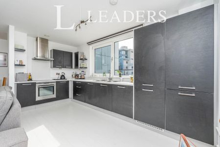2 bedroom flat to rent - Photo 5