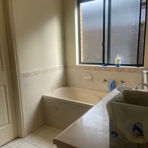 4-bedroom shared house, Henley beach road - Photo 3