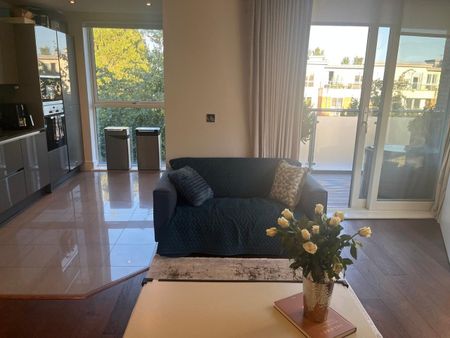 2 Bed Flat, Verdant House, TW9 - Photo 4