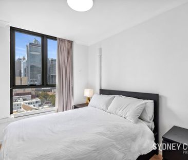 FULLY RENOVATED APARTMENT IN A FANTASTIC LOCATION | Furnished - Photo 1