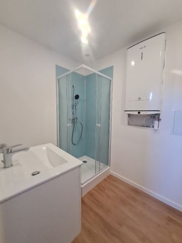 Location Appartement 2 pièces 35m² - Photo 2