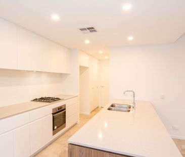 DESIGNER RESIDENCE FOR RENT - Photo 5