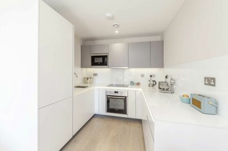 Singapore Road, W13, London - Photo 2