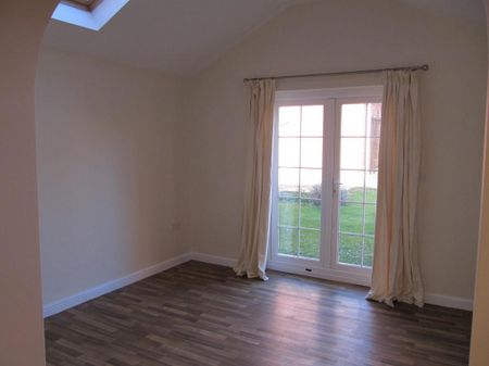 3 bedroom detached house to rent - Photo 2