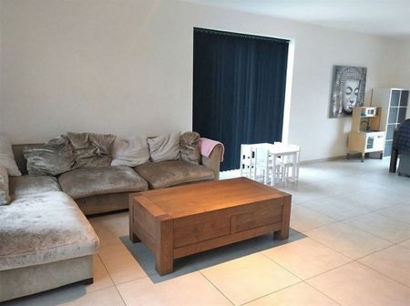 TE HUUR: Vrijstaande woning met 3 slaapkamers te Pelt! - Photo 2