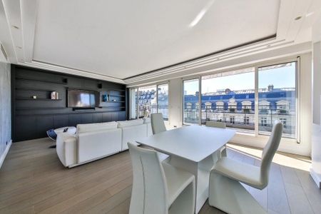 Appartement • Triangle d'Or, Paris 8ème - Photo 2