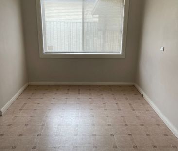 Convenient North Tamworth location - Photo 4