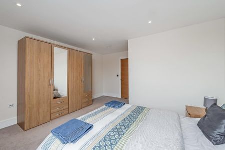 3 bedroom terraced house to rent - Photo 4