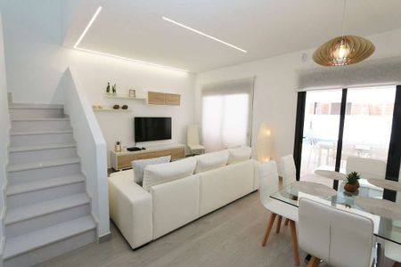 3 room luxury Villa for rent in Pilar de la Horadada, Spain - Photo 4