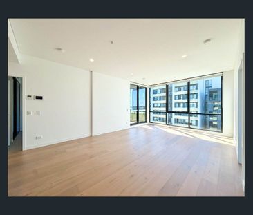 Premium Apartment Living in the Heart of Macquarie Park - Photo 2