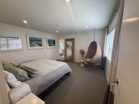 WhatÃ¢€™s Not to Love! Private, Beautiful Gardens & Room for the Whole Family - Photo 4