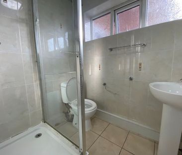 Room in a Shared House, Arley Moss Walk, M13 - Photo 6