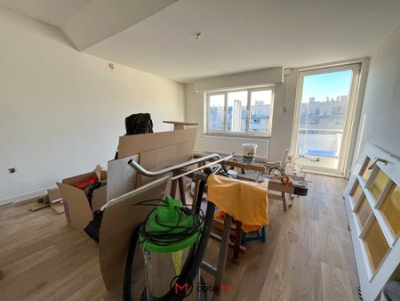 Ruim appartement te huur in het hart van Zonhoven - Photo 3