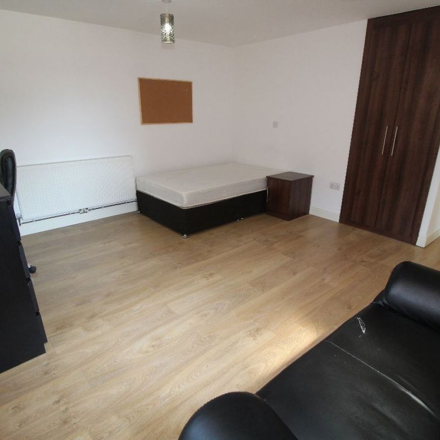 Flat , - Moor Lane, Preston - Photo 1