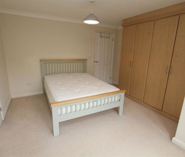 Castleton Court, Far Headingley, LS16 5JE - Photo 5