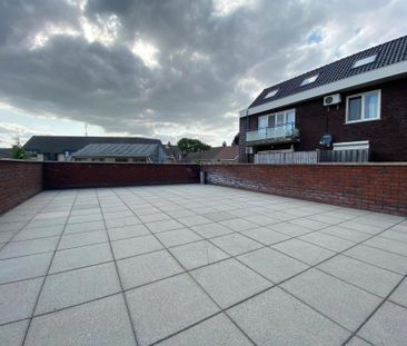 Ruim appartement in het centrum van Baarle-Hertog met dakterras van... - Photo 1