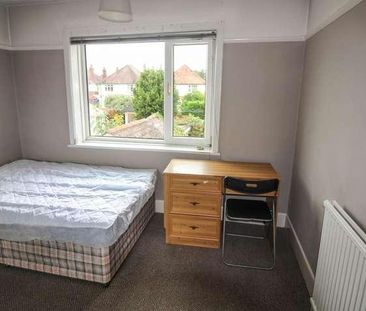 Bedroom Detached House In Winton, BH9 - Photo 6