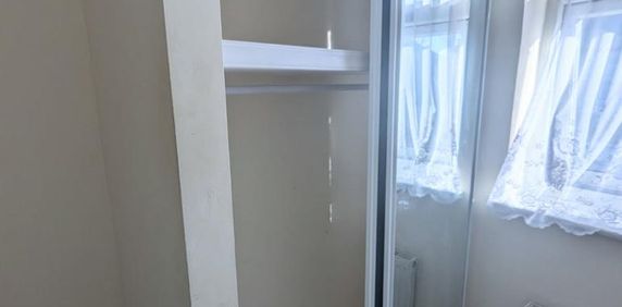 1 bedroom house of multiple occupation to rent - Photo 2