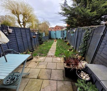 2 bedroom terraced house to rent - Photo 5