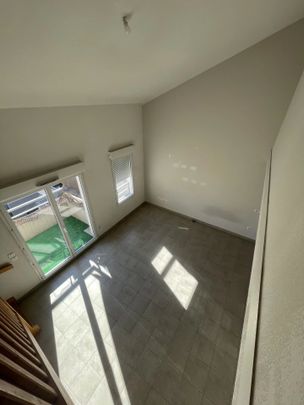 Location Appartement 2 pièces 55m² NIMES 30900 - Photo 1