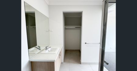 Brand New Modern Home in a Fast-Growing Strathtulloh Estate - Photo 3