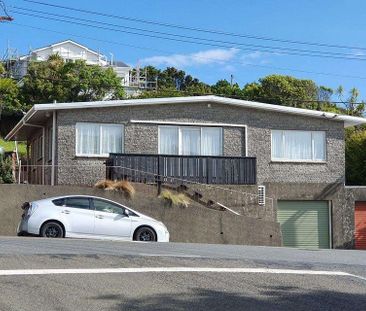Spacious and bright in City End Karori - Photo 5