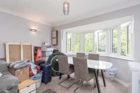 2 bedroom apartment to rent Cavendish Court, 52-54 Hadlow Road, Tonbridge, TN9 - Photo 2