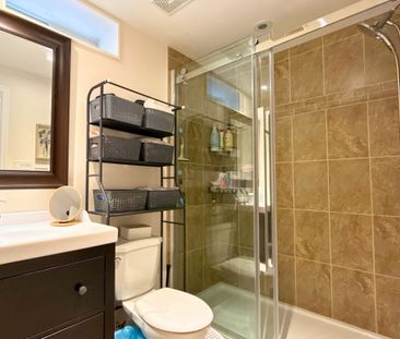 For Lease - 42 Booth Street, Bradford West Gwillimbury, Ontario - Photo 6