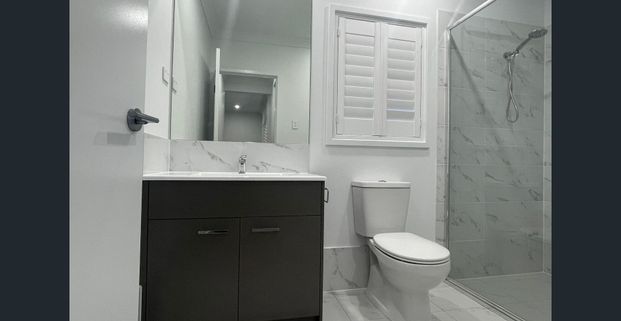 Modern 4-Bedroom Home for Lease – 87 Butterworth Road, Cameron Park - Photo 1