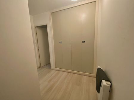 Location Appartement 1 pièce 32m² - Photo 5