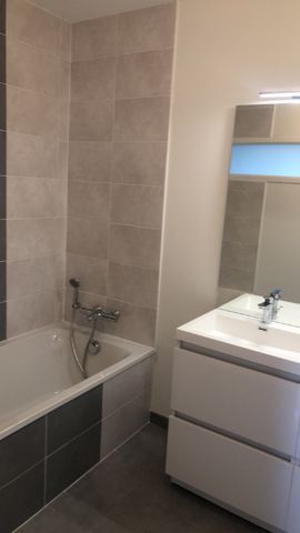 Location Maison 5 pièces 113m² LE RHEU 35650 - Photo 4