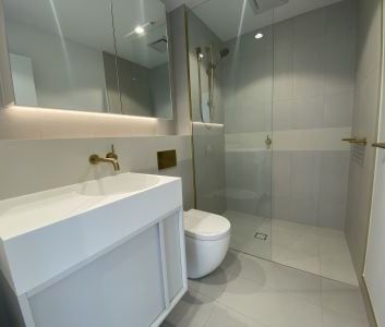 Stylish Living Meets Ultra Convenience - 2 BED - Photo 5