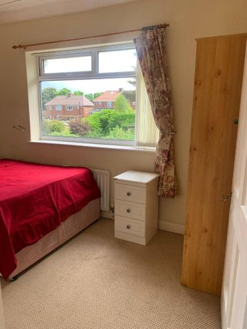 3 bedroom semi-detached house to rent - Photo 5