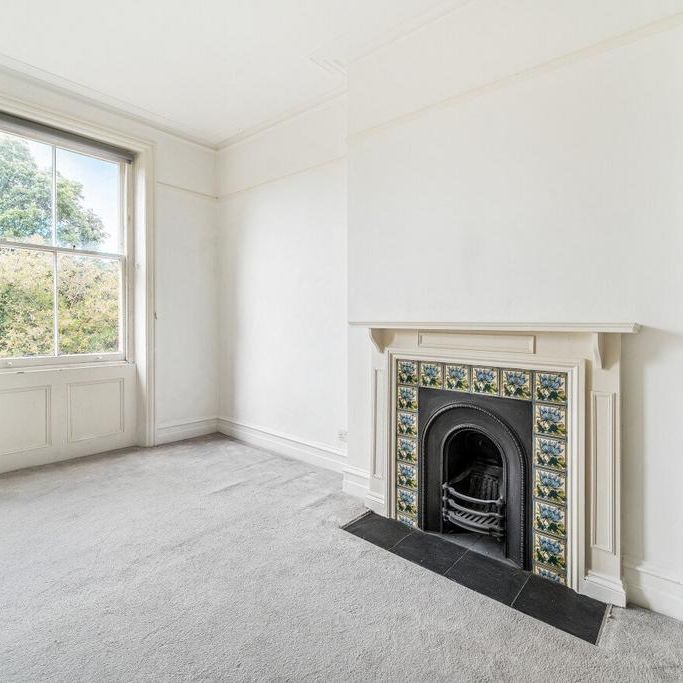 2 bedroom property to rent - Photo 1