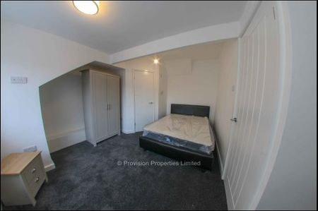 4 Bedroom Houses Kirkstall - Photo 4