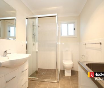 Bright & Modern 2-Bedroom Granny Flat - Photo 2